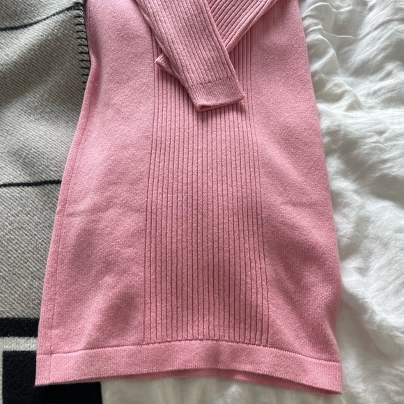 Hermes Fitted Pink Sweater Dress - Picture 5 of 10